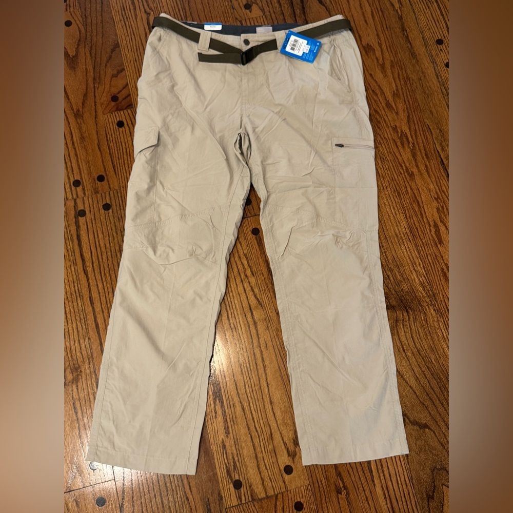 Men's Columbia Tan Hiking/Fishing Pants